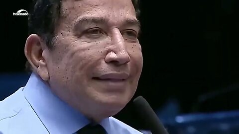 Flávio Bolsonaro e Magno Malta soltam o verbo após operação de perseguição contra Bolsonaro