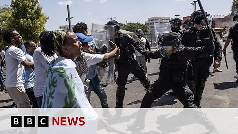 Israeli police clash with Eritrean asylum seekers in Tel Aviv BBC News