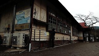 HAUNTED TRADITIONAL JAPANESE SCHOOL - Creepy ALARMS WENT OFF INSIDE!