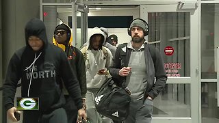 Packers fans welcome home team