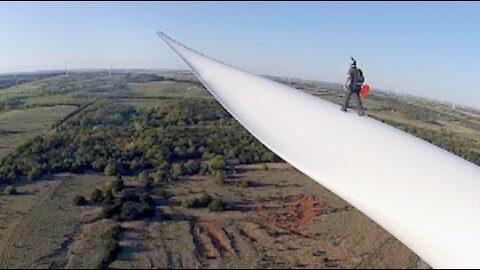 Bladerunner: Wind Turbine BASE Jump