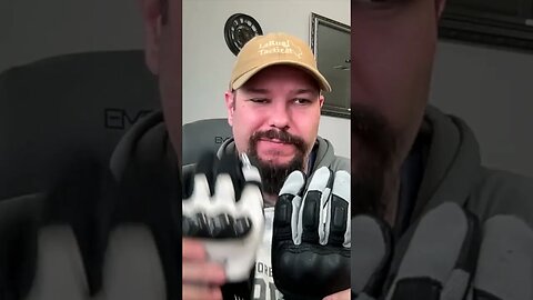 SMX vs Turbulent Gloves