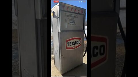 Vintage TEXACO gas pump