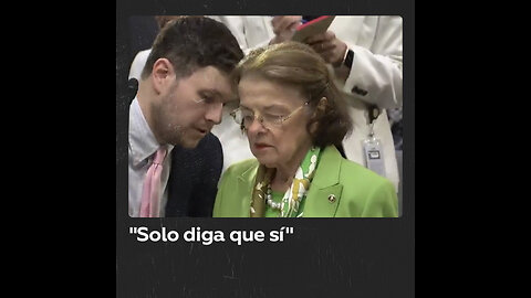 La senadora de mayor edad del Congreso de EE.UU. se confunde durante una votación