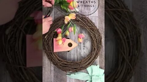 Spring Birdhouse Grapevine Wreath - Shorts - Spring DIY - Wreath DIY