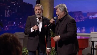 Ray Stevens & Tony Orlando - "Tie a Yellow Ribbon Round the Ole Oak Tree" (Live CabaRay Nashville)