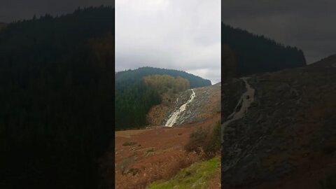 Waterfall in Wicklow, Ireland 📌