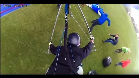 Viral Video UK: Epic hangglider crash!