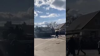 UKRAINIAN MAN STANDS IN FRONT OF RUSSIAN TANK!