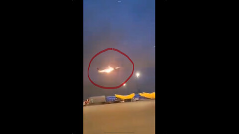 Boeing 777 trails flames on take-off