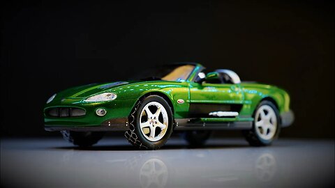Jaguar XKR Convertible "Zao's Car From Bond Film 'Die Another Day'" - Minichamps 1/43