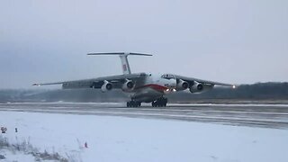 Touch and go Ilyushin Il-76MD (EW-004DE)