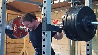 EASY 195 KGS SQUAT! NEW PR!