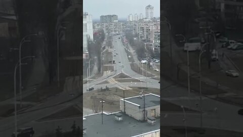 RU armoured vehicle in Obolon’ district of Kyiv destroyed a civilian car