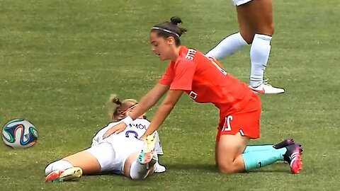 Dirty, Crazy, Angry Moments in Women’s Football ⚽