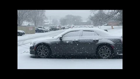 Snowstorm Chicagoland area Tuesday afternoon December 28th 2021