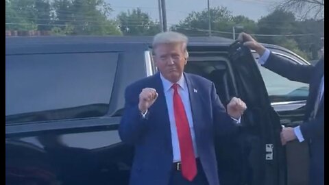 Trump Breaks Out Dance Moves on Campaign Trail in Iowa