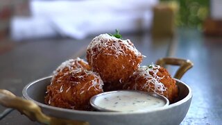 Simply Sweet: Mac and Cheese balls, creamy with a kick