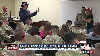 Bret Michaels makes surprise visit to Fort Leavenworth