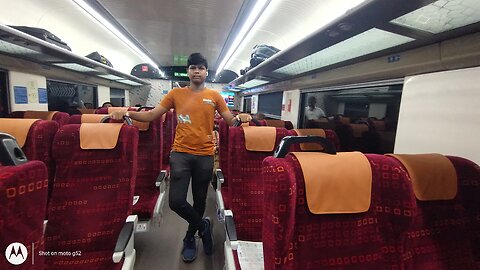 TRAIN JOURNEY IN INDIA'S MOST PREMIUM TRAIN