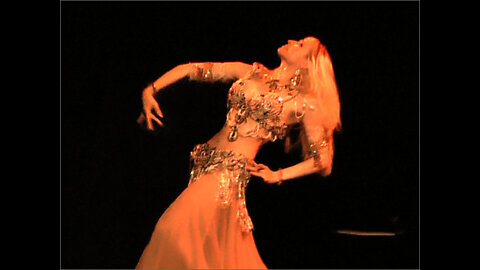 Neon :: 'Morgana Le Faye' belly dance performance at Drom, NYC :: belly dance