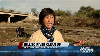 Volunteers clean up trash at Rillito River