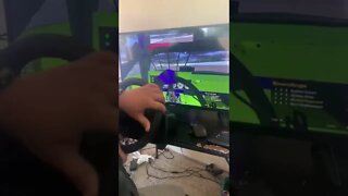 Iracing with the Logitech G29 wheel & pedals