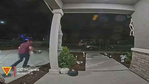 Guy Steals Whole Bowl of Candy on Halloween Caught on Ring Camera | Doorbell Camera Video