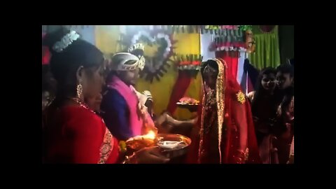 Ex-boyfriend puts sindoor in bride's maang in front of groom in Uttar Pradesh's Gorakhpur