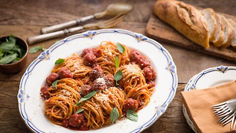 MINEIRA KITCHEN - SPAGHETTI RECIPE AND BOLOGNESE