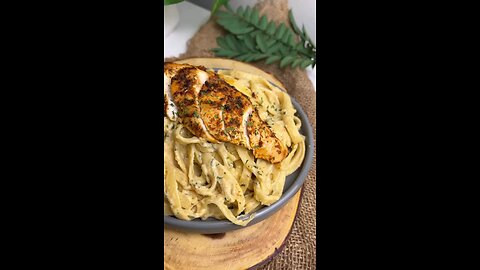 CREAMY ALFREDO CHICKEN PASTA | #chickenalfredo #creamyalfredo #alfredopasta #pastarecipe #cooking