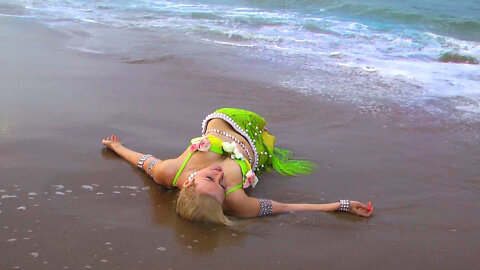 The Sirens :: Belly Dance music video :: Neon & Tanna Valentine