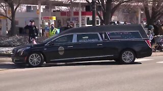 Crowds honor Boulder Officer Eric Talley — killed in King Soopers shooting — during Tuesday procession