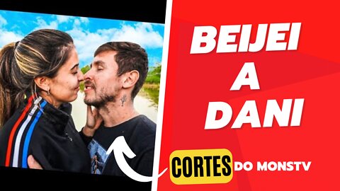 Renan e Dani Nobrega se beijam em video