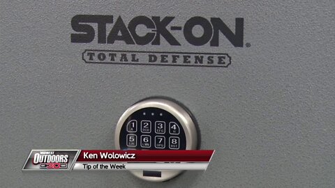 MidWest Outdoors TV Show #1618 - Tip of the Week on Stack On Gun Safes.