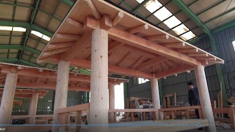 The process of making a gazebo (gazebo). wood