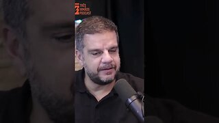 Roteirista revela cena emocionante e intensa do capitão Nascimento - Podcast 3 Irmãos #