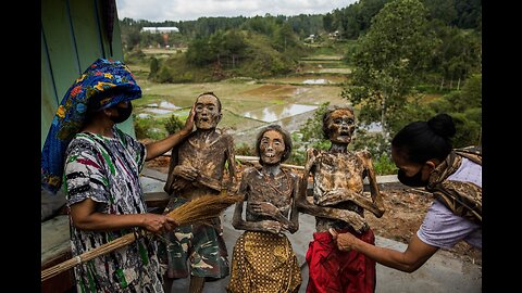 Land of the dead -Here Living with dead bodies for a weak or year is tradition | #Unbelievable #viral