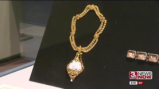 Jocelyn Art Museum exhibit shows jewelry of the past