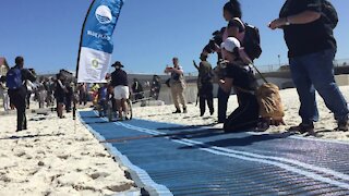 South Africa - Cape Town - Mobi-Mat at Muizenberg (Video) (dxz)