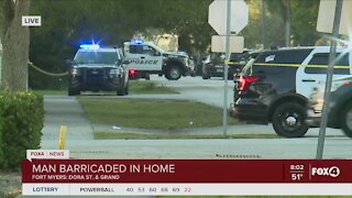 Man still barricaded in home in Fort Myers
