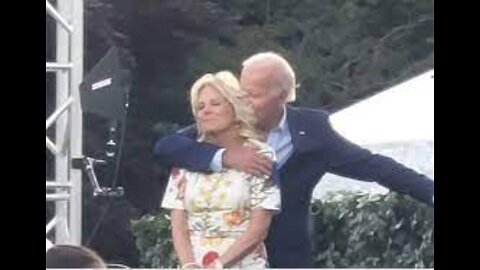 Jill Biden Reminds President Joe To Say ‘God Bless America’ After July 4th Speech