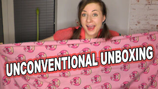 Unconventional Unboxing l Kati Rausch