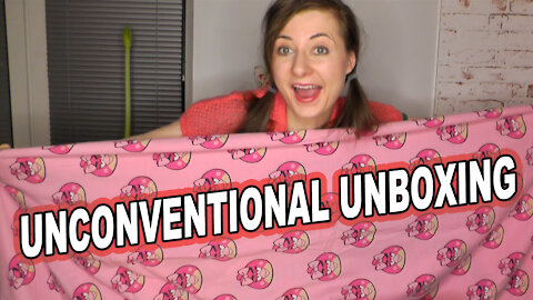 Unconventional Unboxing l Kati Rausch