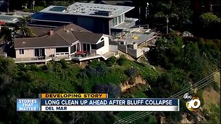 Del Mar bluff collapses feet from ocean view homes