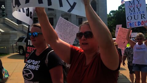 Hundreds of Healthcare Workers Protest Mandatory Jabbbs in Madison