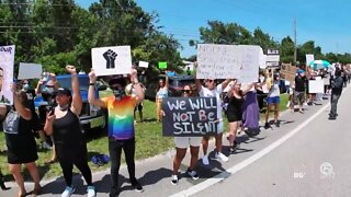Peaceful protest held across from Indian River County Sheriff's Office