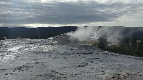 Upper Geyser Basin in Yellowstone NP