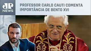 Papa Francisco preside missa fúnebre de Bento XVI; assista