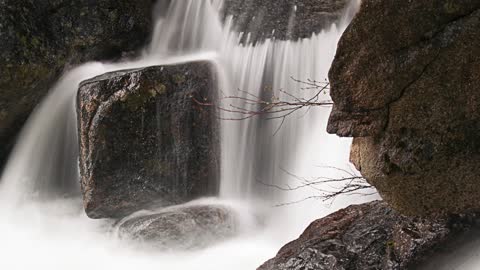 Yosemite Mountain Peaks, Water Falls, Fogs, Rivers, and Rocks.